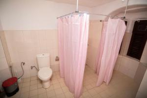 Koupelna v ubytování Heritage Samanthanna