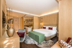 Postel nebo postele na pokoji v ubytování Divalux Resort & Spa Bangkok, Suvarnabhumi Airport-Free Shuttle