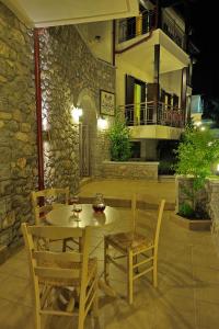 Restaurant o un lloc per menjar a Dianthos Guesthouse