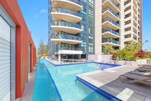 Πισίνα στο ή κοντά στο Park Views & Luxe Amenities in Broadbeach