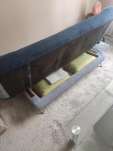 - un lit superposé avec deux oreillers dans l'établissement Budget nest, à Toompea 1 autre photo