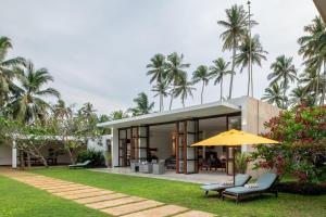 Κήπος έξω από το Bentota No 1