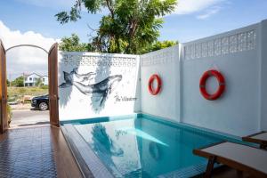 Bazén v ubytování The Wanderer nebo v jeho okolí