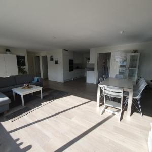 Posezení v ubytování Arctic view - Sentral apartment with free parking