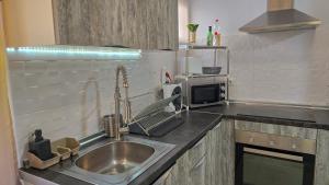 Küche/Küchenzeile in der Unterkunft Casa Diana by HelloApartments