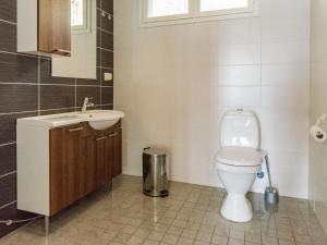 Koupelna v ubytování Holiday Home Kaisla by Interhome