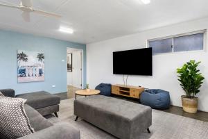 Gallery image of Exquisite Beachside Mansion in Redhead