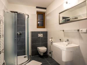 Koupelna v ubytování Holiday Home Residence Lipno-7 by Interhome