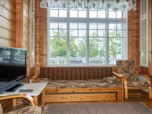 TV a/nebo společenská místnost v ubytování Holiday Home Mansikkaranta 3- partially accessible by Interhome + 14 fotografií