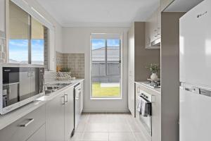 Gallery image of Wine Country Cottage Stylish Family Getaway in Cessnock +29 photos