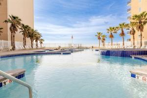 Gallery image of 10th Floor Crystal Tower 2 Bedroom Condo with 2 Outdoor Pools, Lazy River, Heated Indoor Pool, and Direct Beach Access in Gulf Shores