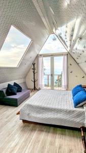 Postel nebo postele na pokoji v ubytování Glamping Reserva del Roble + 37 fotografií