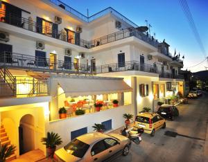 Gallery image of Pergola Hotel in Agios Nikolaos