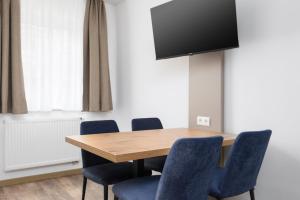 TV a/nebo společenská místnost v ubytování Hotel zur Traube