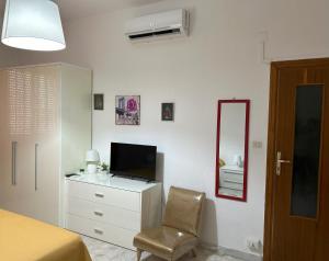 TV a/nebo společenská místnost v ubytování Luciana's home