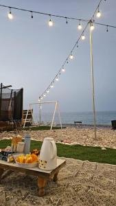 Γενική θέα στη θάλασσα ή θέα στη θάλασσα από  αυτό το κάμπινγκ