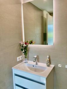 Ein Badezimmer in der Unterkunft Dünenwelle - 3 Zi, Kü, 2 Bäder, Balkon