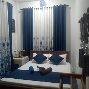 Letto o letti in una camera di ALEXANDRA HOME for foreign tourists only
