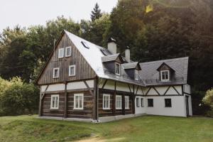 Budova, v ktorej sa vila nachádza