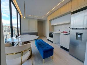 Η κουζίνα ή μικρή κουζίνα στο Luxury Penthouse Suite in La Carolina