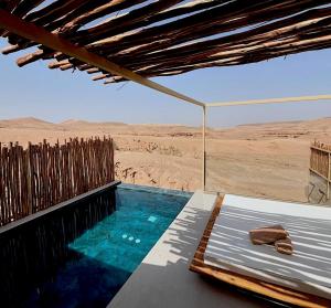 Piscina di Agafay Luxury camp o nelle vicinanze
