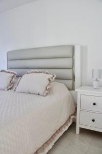 Ένα ή περισσότερα κρεβάτια σε δωμάτιο στο Golden Moon, Ponta do Sol