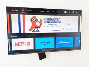 El RodeoにあるAmplia-Confortable con cama King, Area de Miraflores H16のNetflixのウェブサイトが表示されたテレビ画面