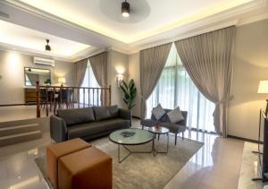 Posezení v ubytování Tanjung Puteri Golf and Resort Malaysia