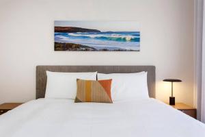 Diamonds By The Dock Spacious,central Quality客房内的一张或多张床位