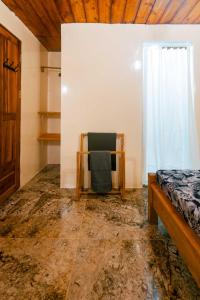 Postel nebo postele na pokoji v ubytování Roots inn