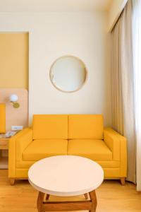 Bloom Hotel Katra的休息区