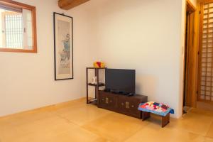 Televisyen dan/atau pusat hiburan di Chosun Royal Family Hotel