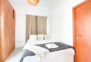 Fotografie z fotogalerie ubytování Beautiful Marina Views One Bedroom Apartment with two balconies v Dubaji