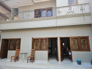 Balkón nebo terasa v ubytování Nawasena homestay -jepara residence-