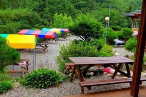 Zahrada ubytování Inje Garam Pyeonbaek Pension