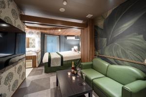 TV a/nebo společenská místnost v ubytování HOTEL X