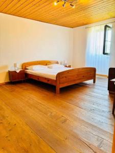 Postel nebo postele na pokoji v ubytování Vacation House Viskic