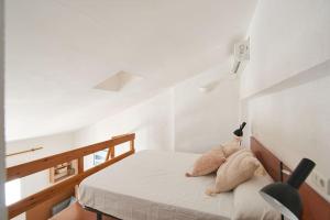 Postel nebo postele na pokoji v ubytování Horta V - Dúplex Cadaquès