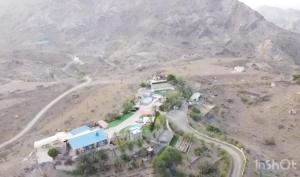 Foto dalla galleria di Mountain village house a Ḑab‘ah