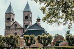 Et lokalt vartegn tæt på lejligheden