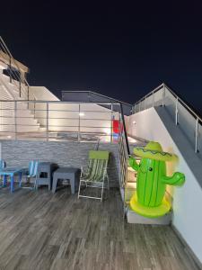 Fotografija v galeriji nastanitve Appartement avec piscine vue sur mer v mestu Raʼs al Jabal