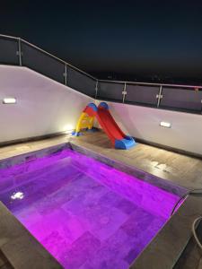 Bazén v ubytování Appartement avec piscine vue sur mer nebo v jeho okolí