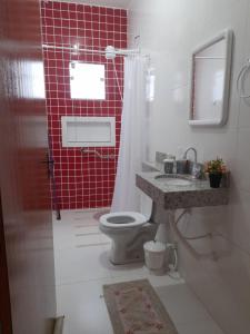 Koupelna v ubytování Casa de férias Sol Dourado