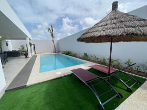 Πισίνα στο ή κοντά στο Agence Adjana Resort Hors Résidence