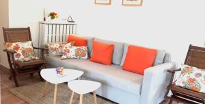 Posezení v ubytování alaia apartamento