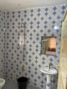 Gambar di galeri bagi Magnet hotel & suite di Adeleye