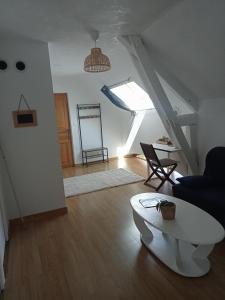 Posezení v ubytování Auverg'Nature, suite Myrtilles