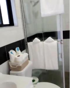 Bilik mandi di MisBHaven Resort and Spa