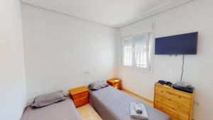 TV a/nebo společenská místnost v ubytování Sucina 3-Bed Villa Sleeps 6 & Pet Friendly