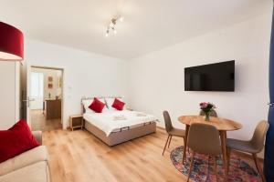 Posteľ alebo postele v izbe v ubytovaní MALIXA - Apartment in the heart of Vienna next to Metro